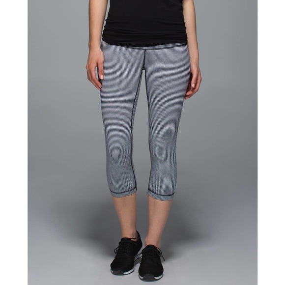 Lululemon Leggings 6 Wunder Under Crop Gingham Printed Navy Blue White Luon - Picture 13 of 15